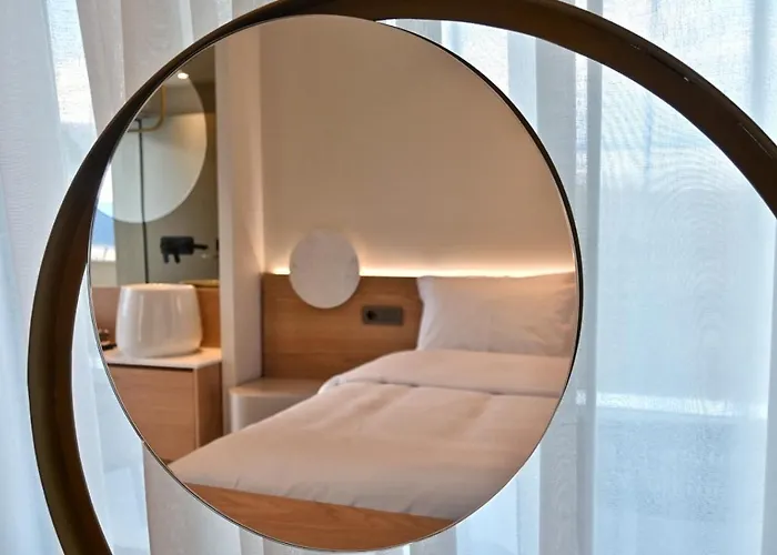 Hotel Balance